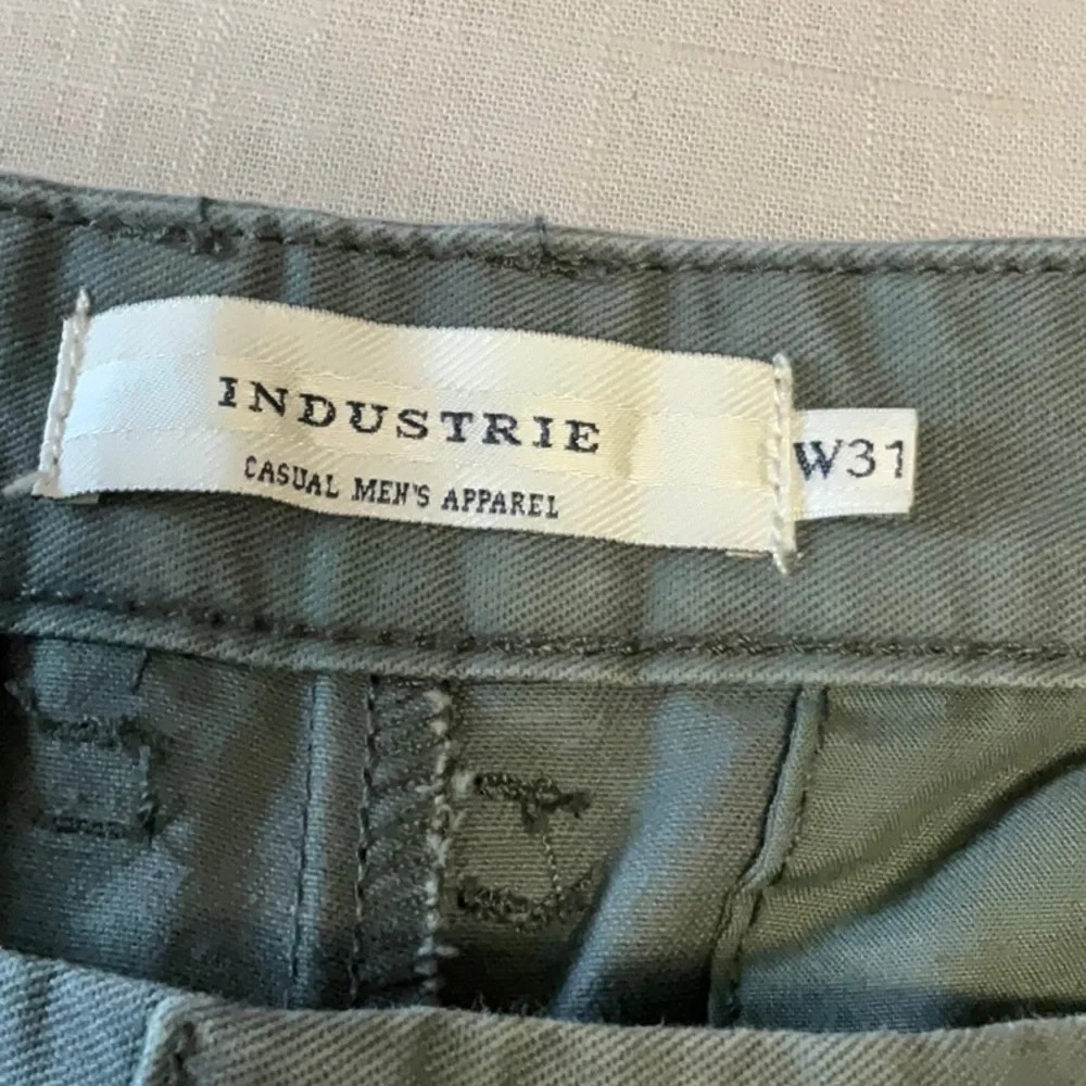 INDUSTRIE - Picture 3 of 5